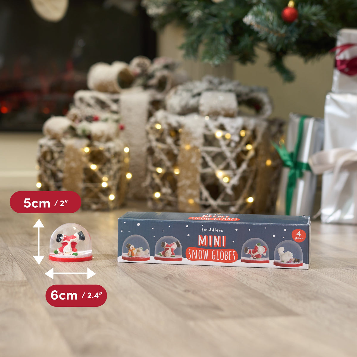 Christmas Snow Globe Decorations – Mini