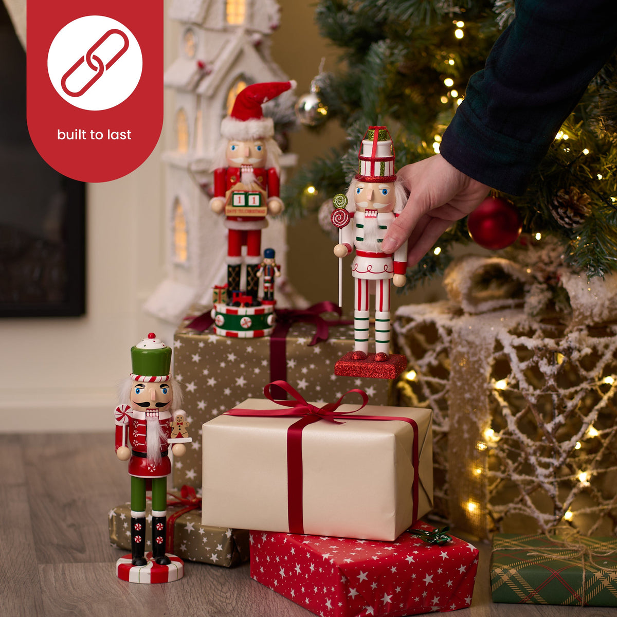 Traditional Christmas Wooden Nutcracker Soldiers (25cm) – Assorted