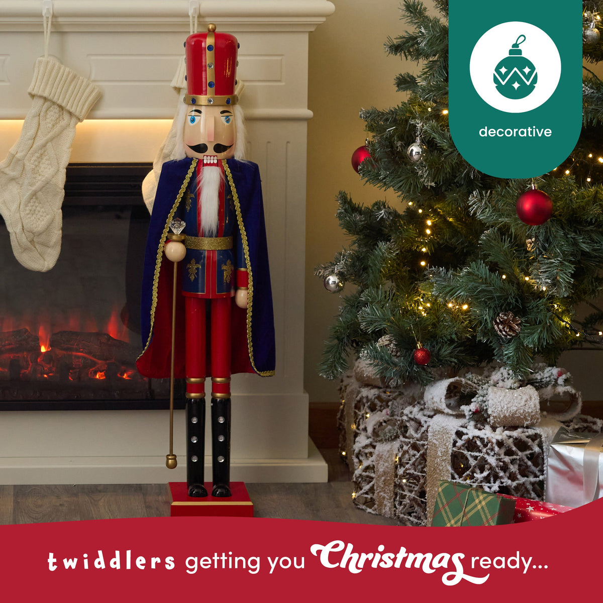 Traditional Wooden Christmas Nutcracker King (90cm) – Extra Large