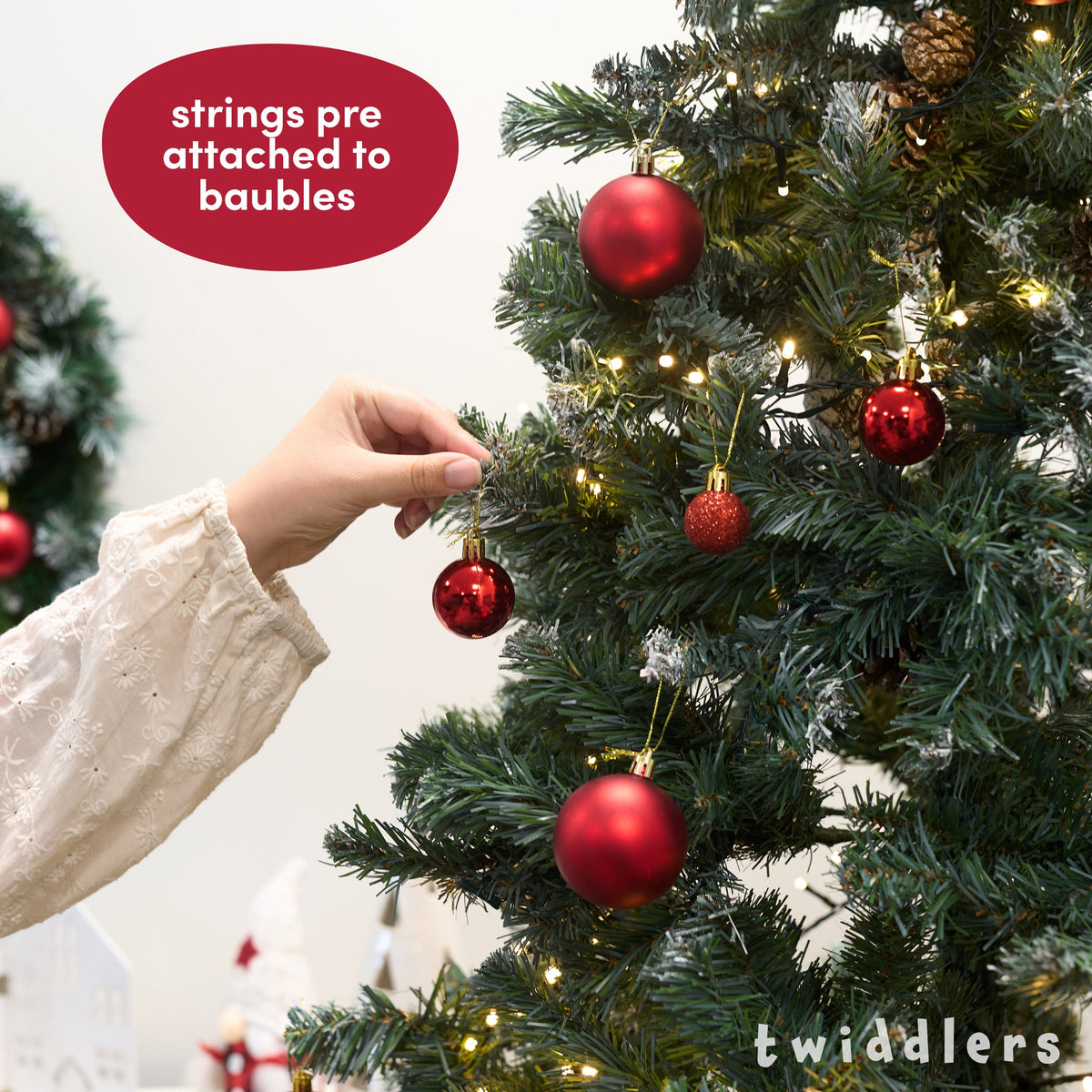 Christmas Tree Bauble Decorations – Assorted