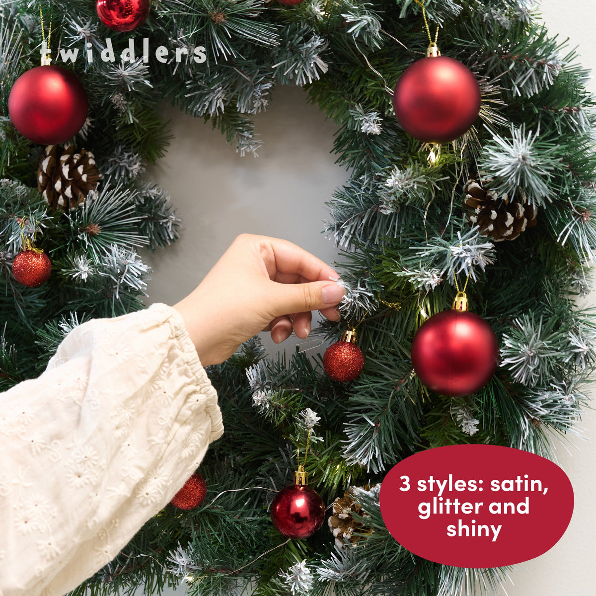 Christmas Tree Bauble Decorations – Assorted
