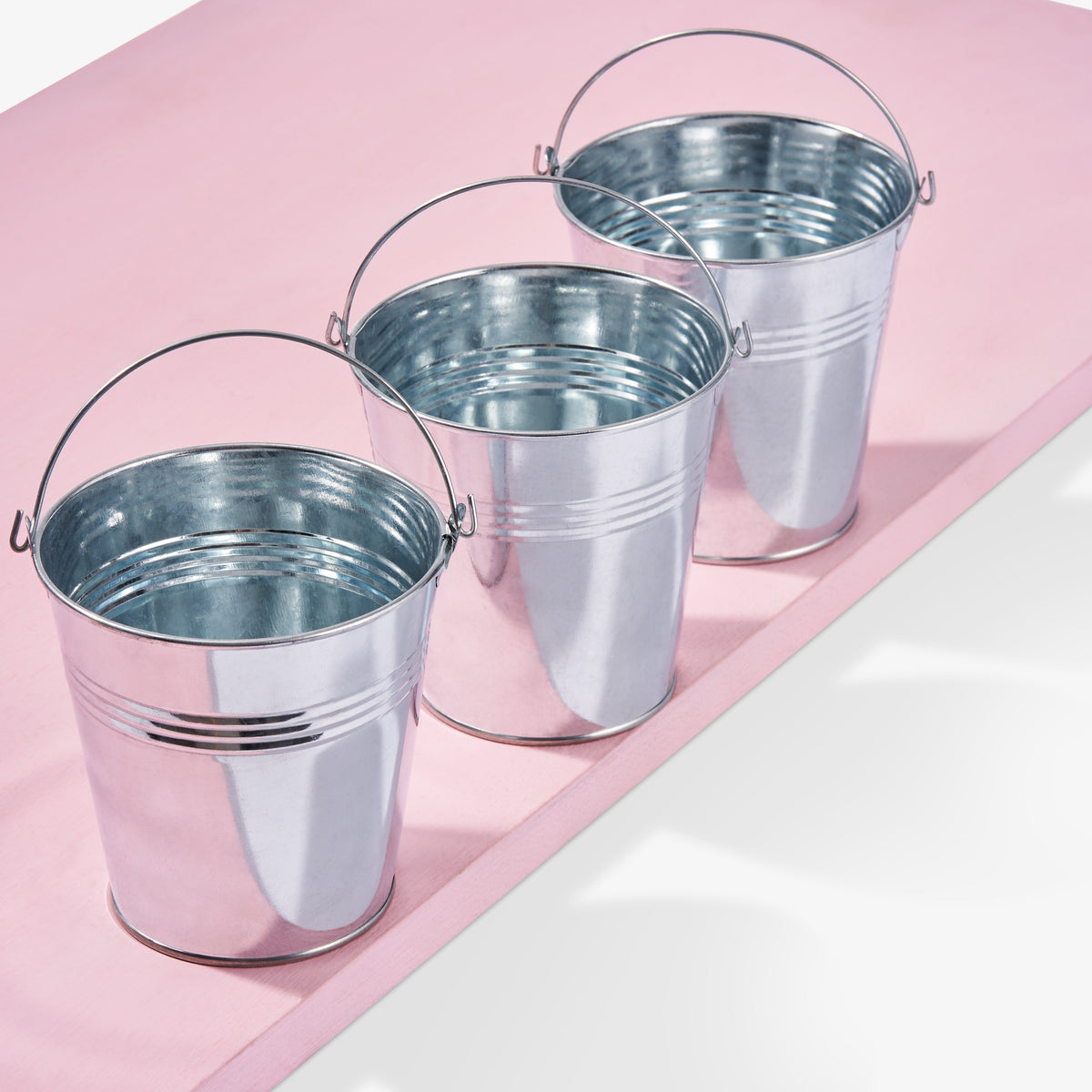 Metal Bucket Table Decorations – Mini