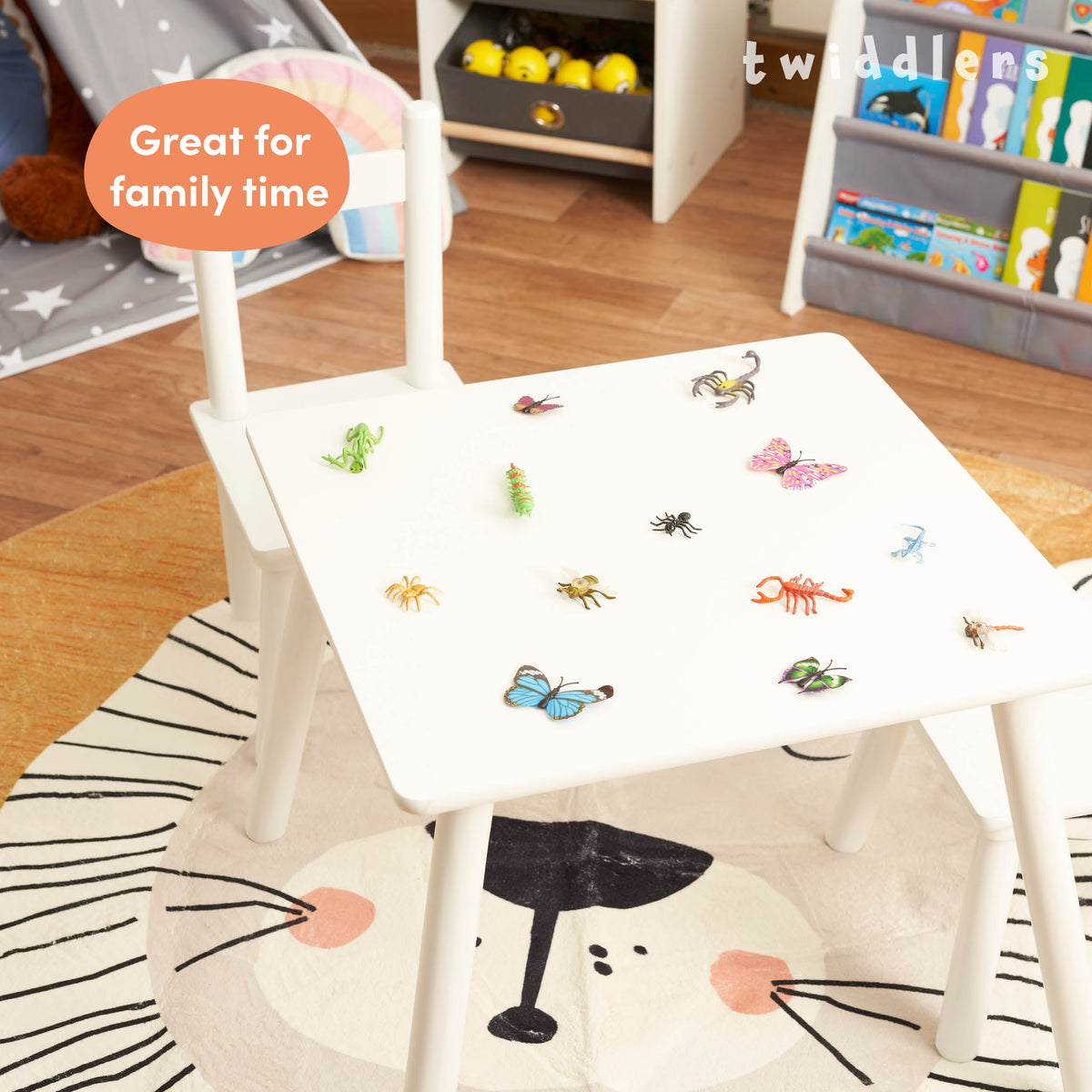 Fake Bugs & Insects Toys Set