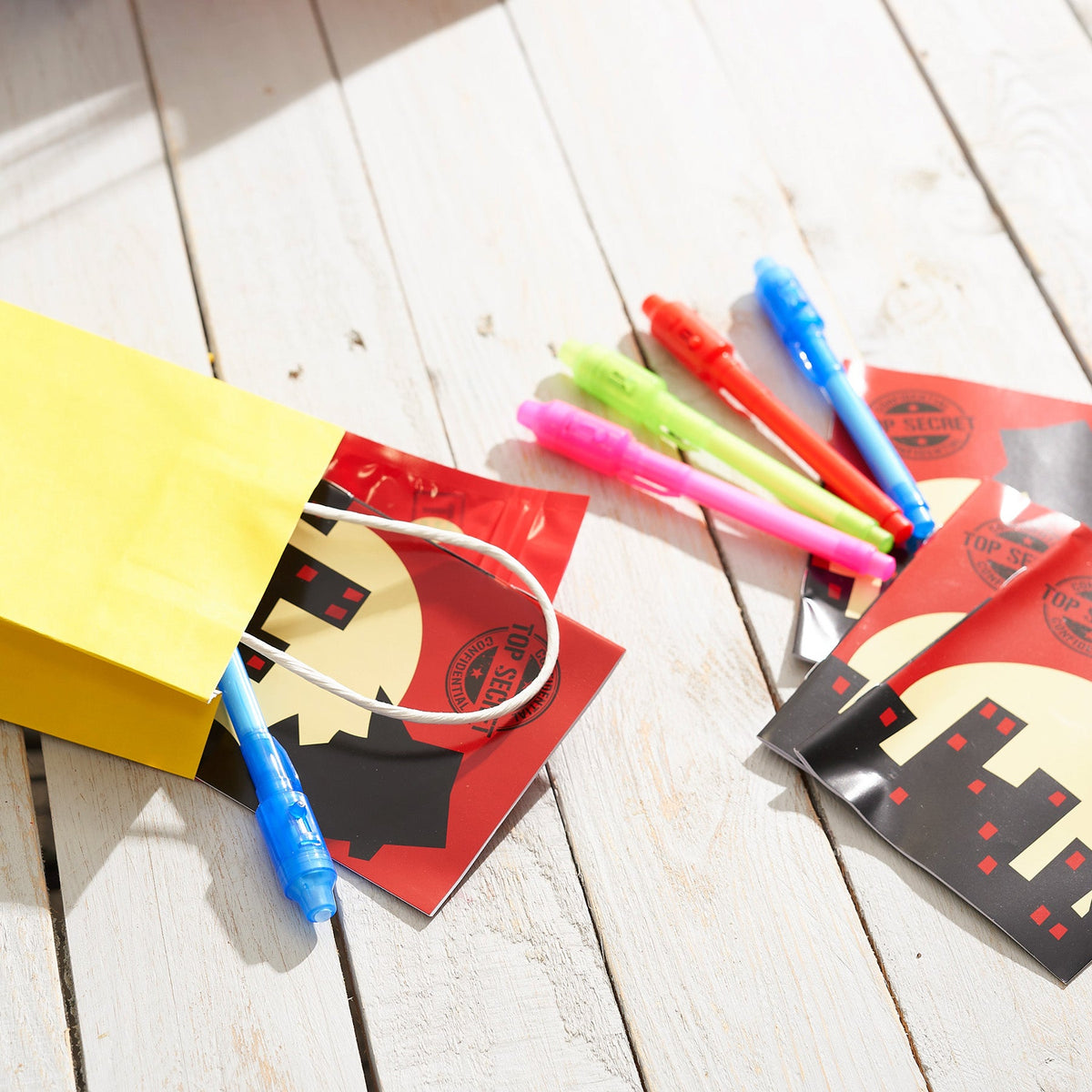 Invisible Ink Note Pads Including UV Pen Lamps